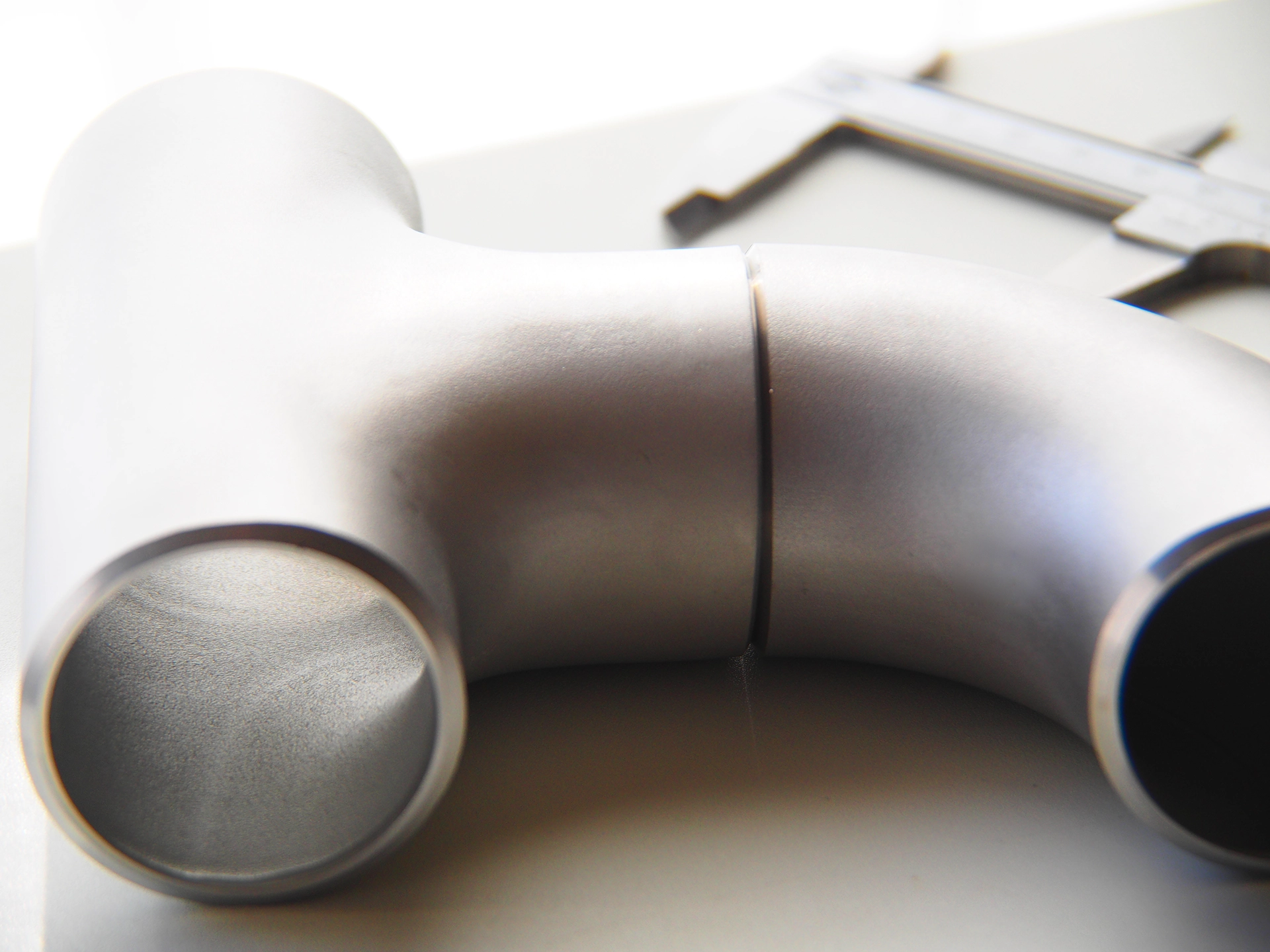 Dimensional inspection of stainless steel butt-weld pipe fittings